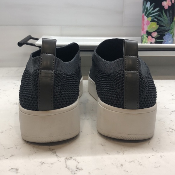 Steve Madden 7M worn 1 time , slate grey knit - super cute !! Like NEW☀️ - Picture 3 of 7